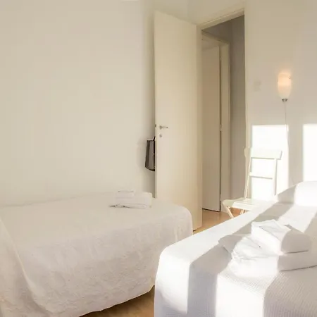 B34 - Townhouse In *