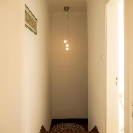 B34 - Townhouse In * Lagos