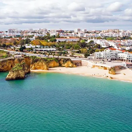 B34 - Townhouse In 라고스