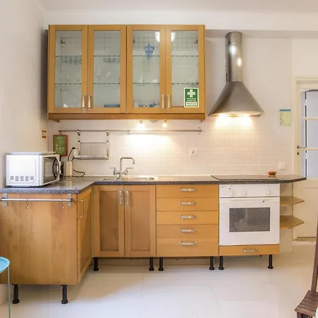 B34 - Townhouse In * Λάγος