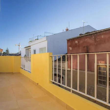 B34 - Townhouse In * לאגוּ‏ש